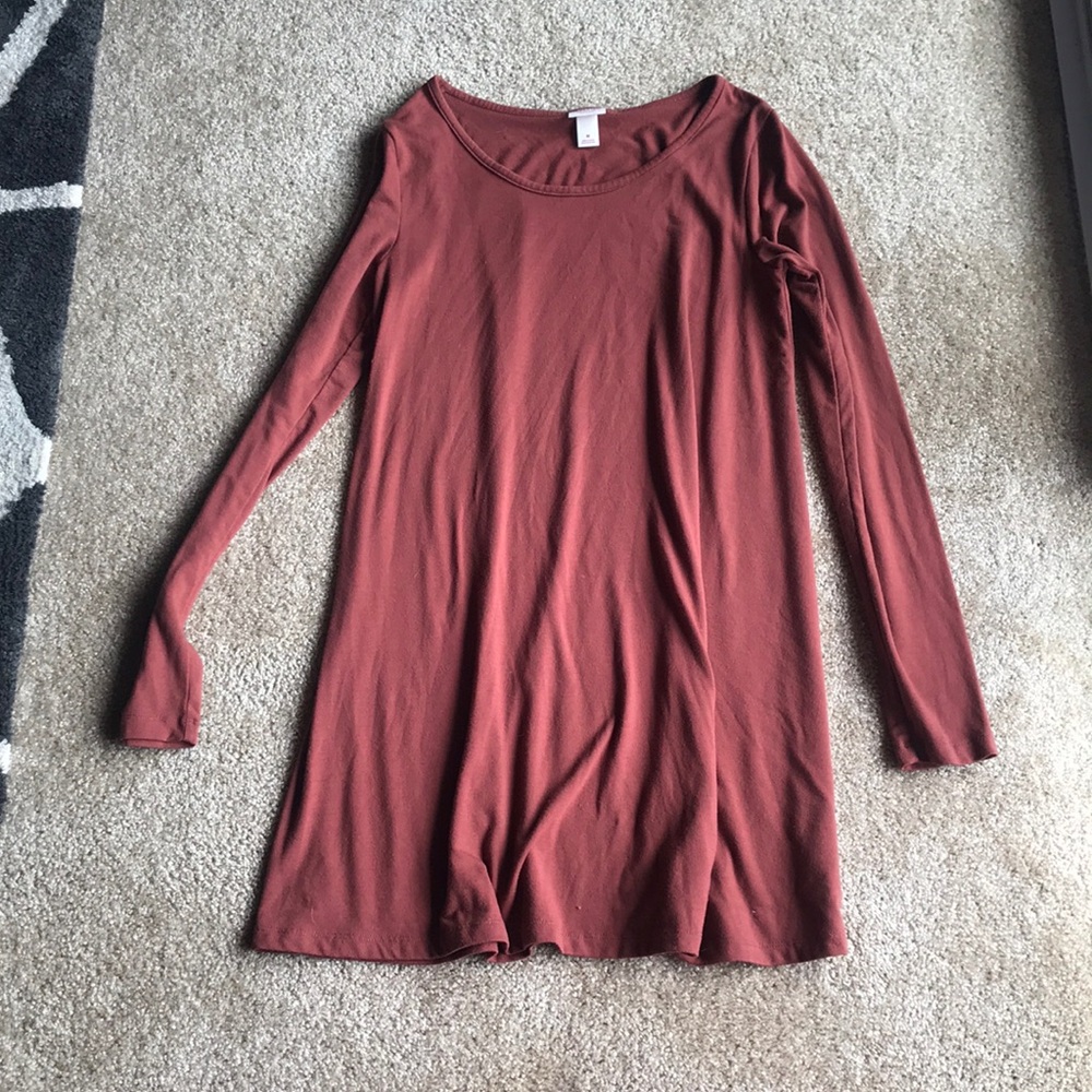 Dark orange long sleeve mossimo dress.